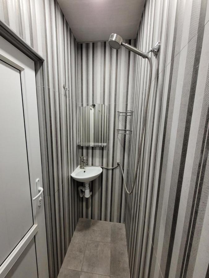 Мини Дом Целиком Около Мед Центра Астхик Hotel Ереван Екстериор снимка