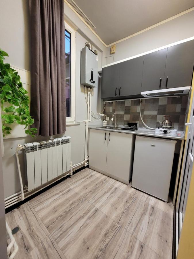 Мини Дом Целиком Около Мед Центра Астхик Hotel Ереван Екстериор снимка